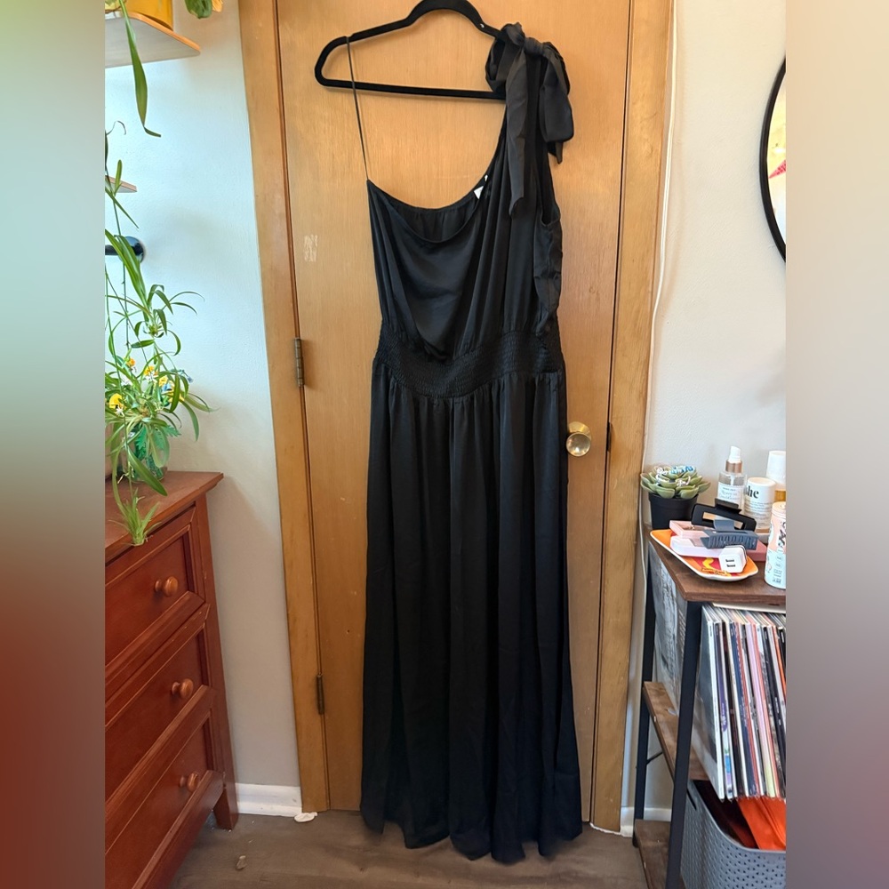 ODDY Black Asymmetrical One-Shoulder Cocktail Gown